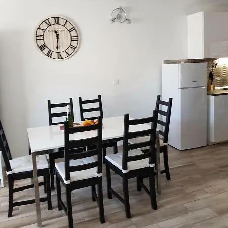 Luxury 2 Bedroom 2 Min From Apartamento *