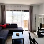 Luxury 2 Bedroom 2 Min From Апартаменты *