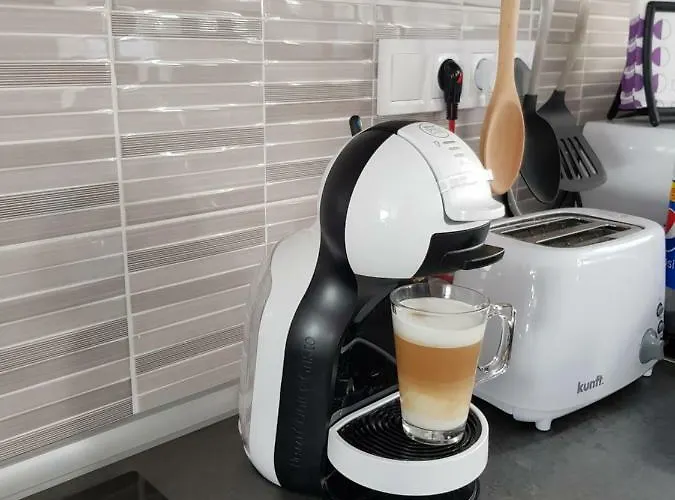 Luxury 2 Bedroom 2 Min From