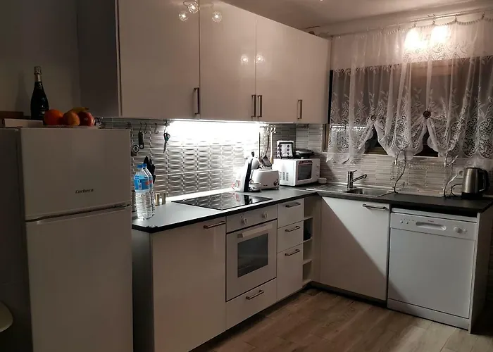 Luxury 2 Bedroom 2 Min From