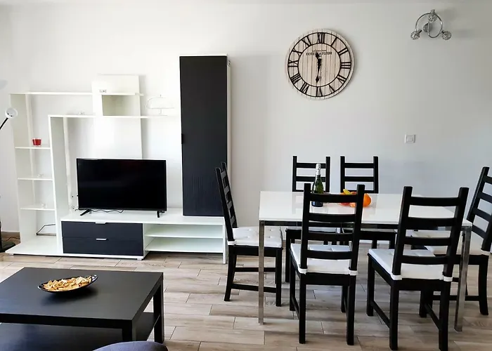 Luxury 2 Bedroom 2 Min From Appartement