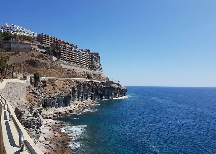 Luxury 2 Bedroom 2 Min From Appartement