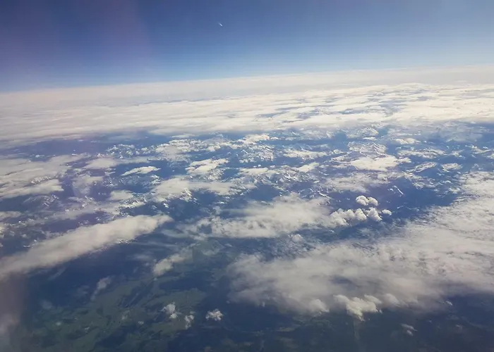 Luxury 2 Bedroom 2 Min From Appartement