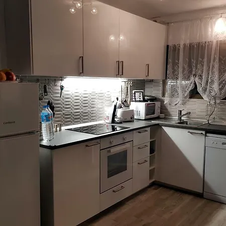 Luxury 2 Bedroom 2 Min From
