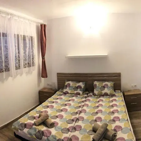 Apartment Luxury 2 Bedroom 2 Min From *