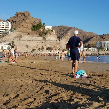 Luxury 2 Bedroom 2 Min From *